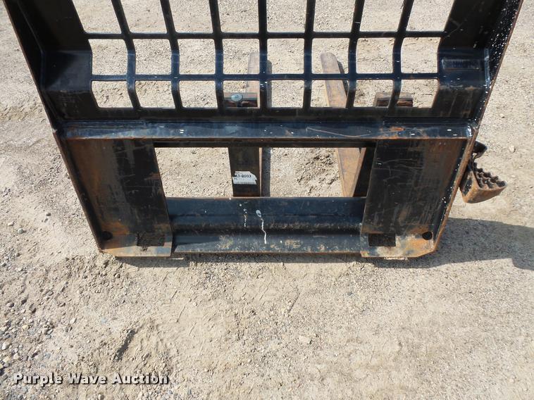 image for item DC2743 Caterpillar skid steer pallet forks