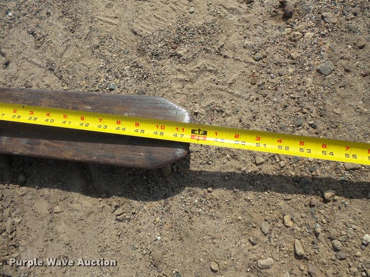 image for item DC2743 Caterpillar skid steer pallet forks