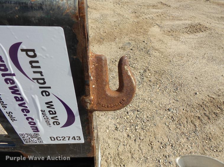 image for item DC2743 Caterpillar skid steer pallet forks