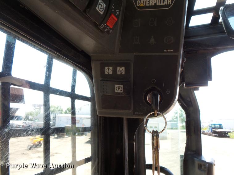 image for item DC2749 2013 Caterpillar 242B3 skid steer