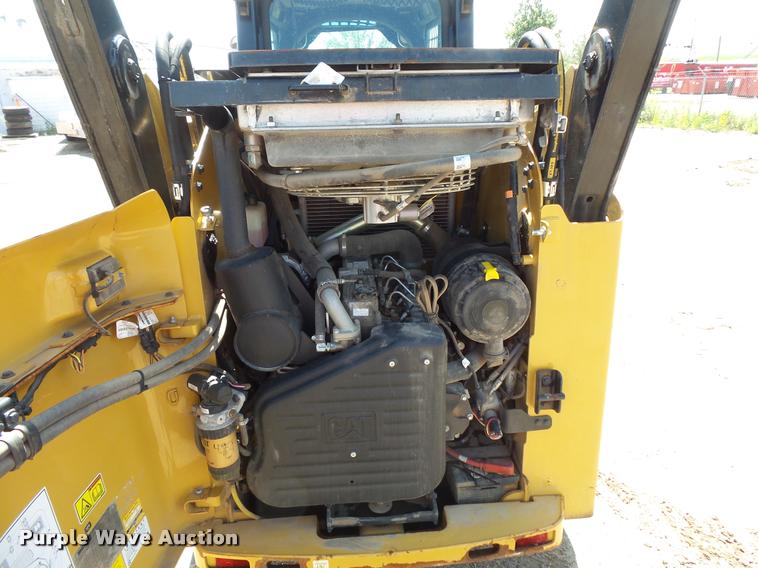 image for item DC2749 2013 Caterpillar 242B3 skid steer