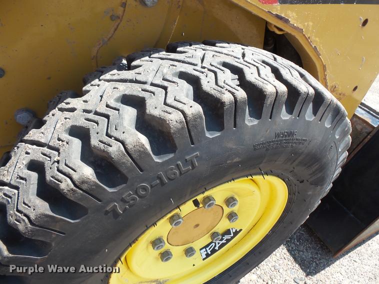 image for item DC2749 2013 Caterpillar 242B3 skid steer