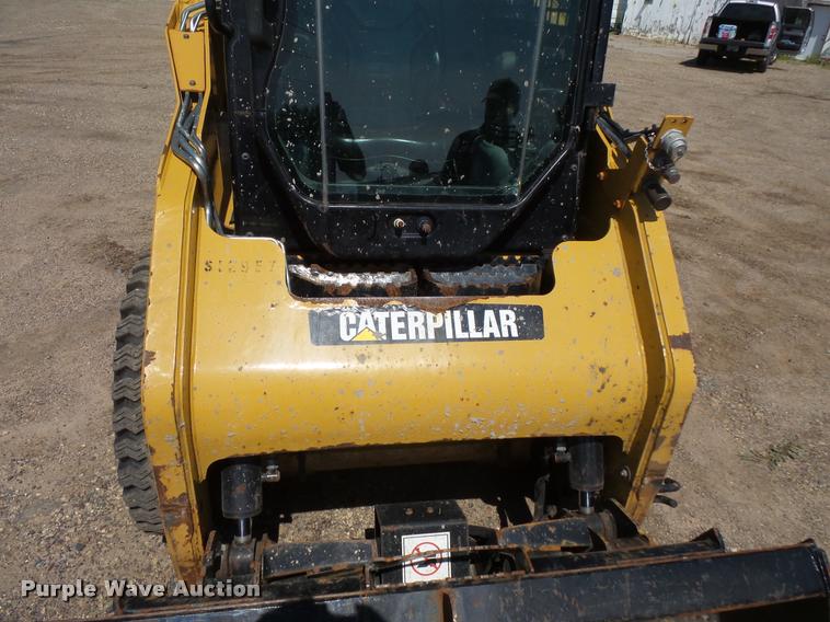 image for item DC2749 2013 Caterpillar 242B3 skid steer
