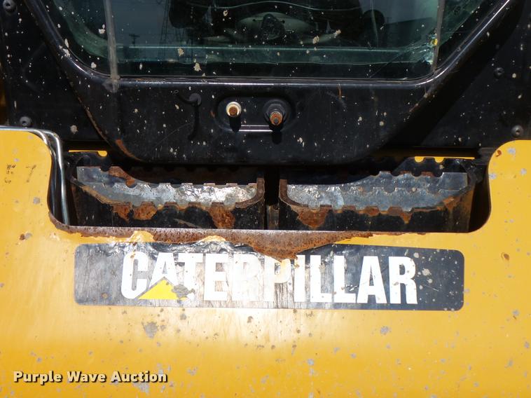 image for item DC2749 2013 Caterpillar 242B3 skid steer