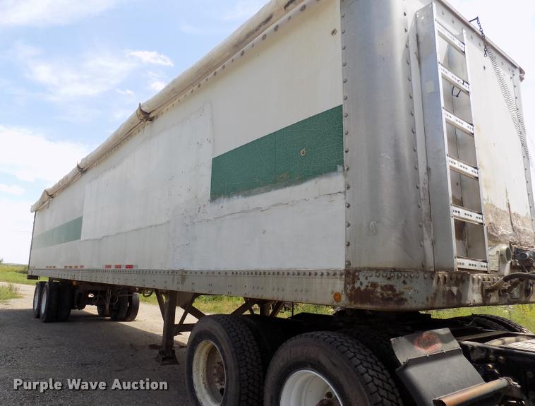 image for item DC4928 1991 Fruehauf walking floor trailer