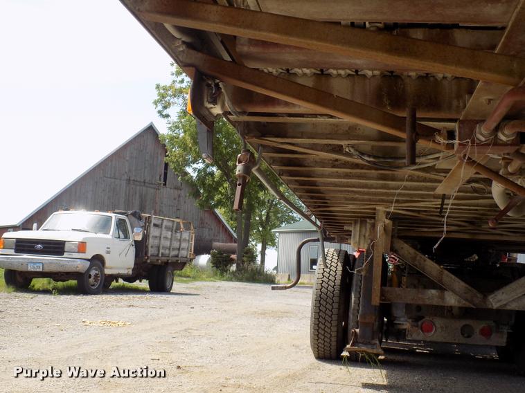 image for item DC4928 1991 Fruehauf walking floor trailer