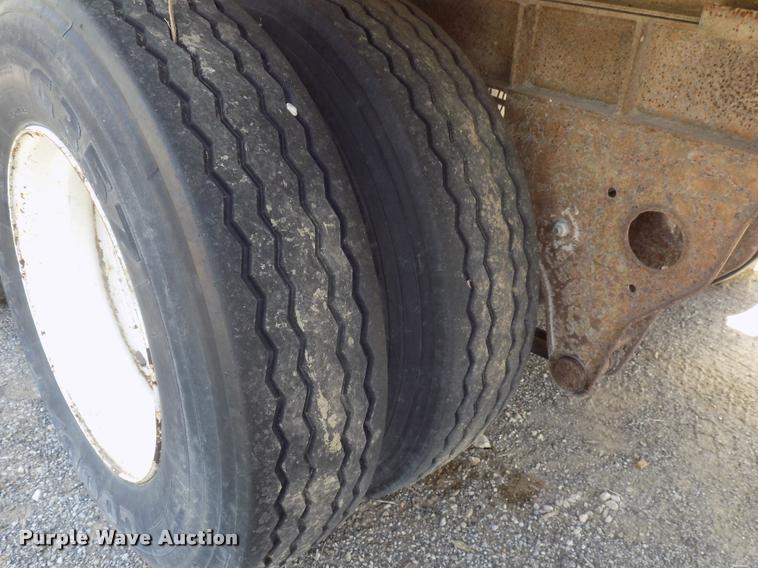 image for item DC4928 1991 Fruehauf walking floor trailer