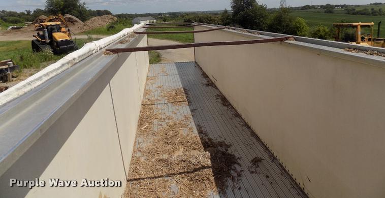 image for item DC4928 1991 Fruehauf walking floor trailer