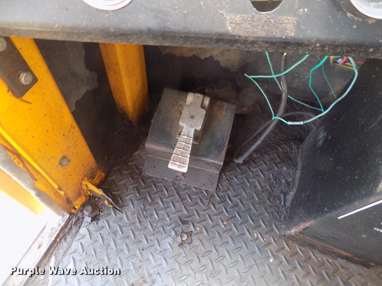 image for item DC4929 1992 Kendall 690A cutter