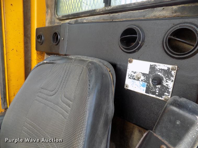 image for item DC4929 1992 Kendall 690A cutter