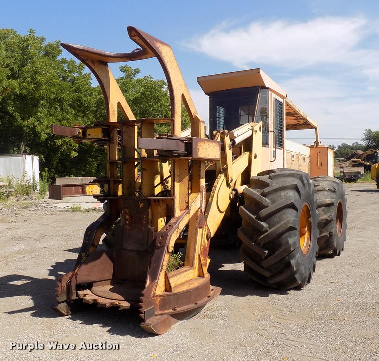 image for item DC4930 1992 John Deere 643D feller buncher