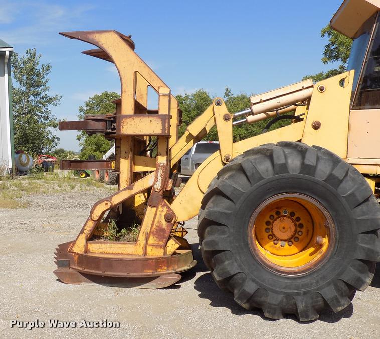 image for item DC4930 1992 John Deere 643D feller buncher