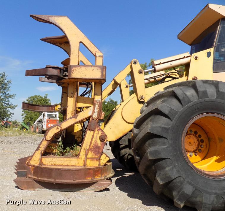 image for item DC4930 1992 John Deere 643D feller buncher