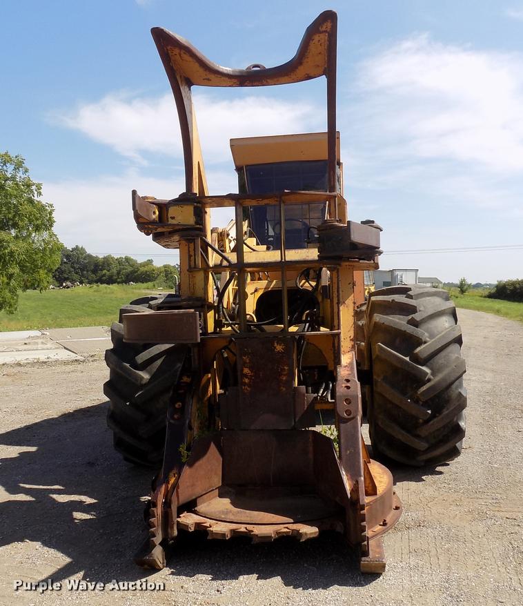 image for item DC4930 1992 John Deere 643D feller buncher