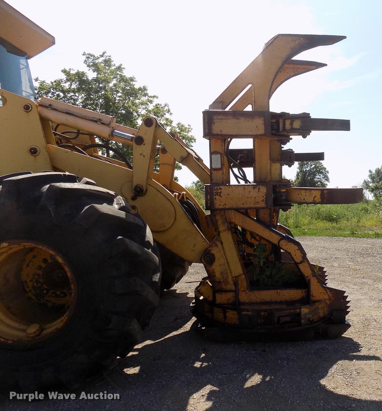 image for item DC4930 1992 John Deere 643D feller buncher