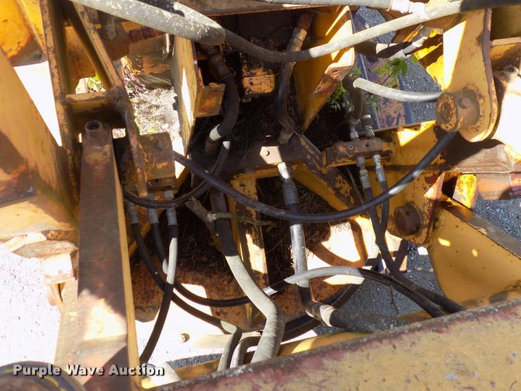 image for item DC4930 1992 John Deere 643D feller buncher