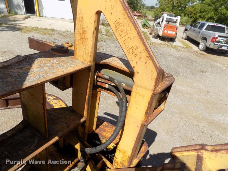 image for item DC4930 1992 John Deere 643D feller buncher