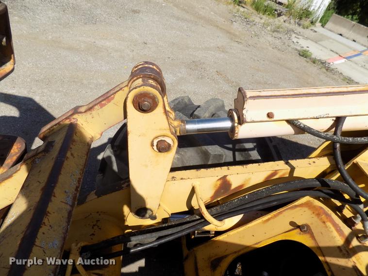 image for item DC4930 1992 John Deere 643D feller buncher