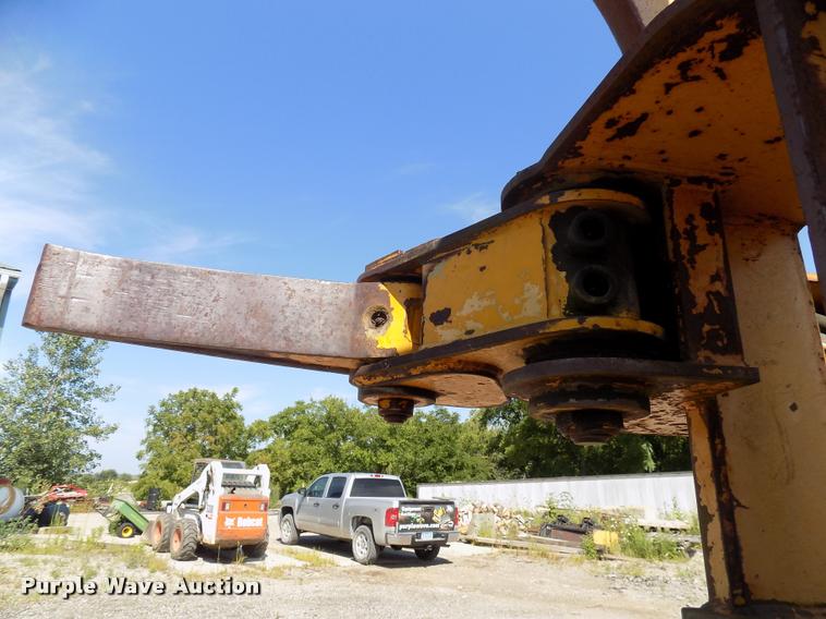 image for item DC4930 1992 John Deere 643D feller buncher