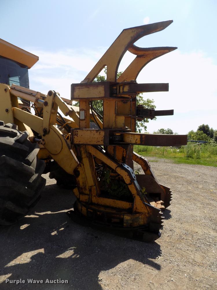 image for item DC4930 1992 John Deere 643D feller buncher