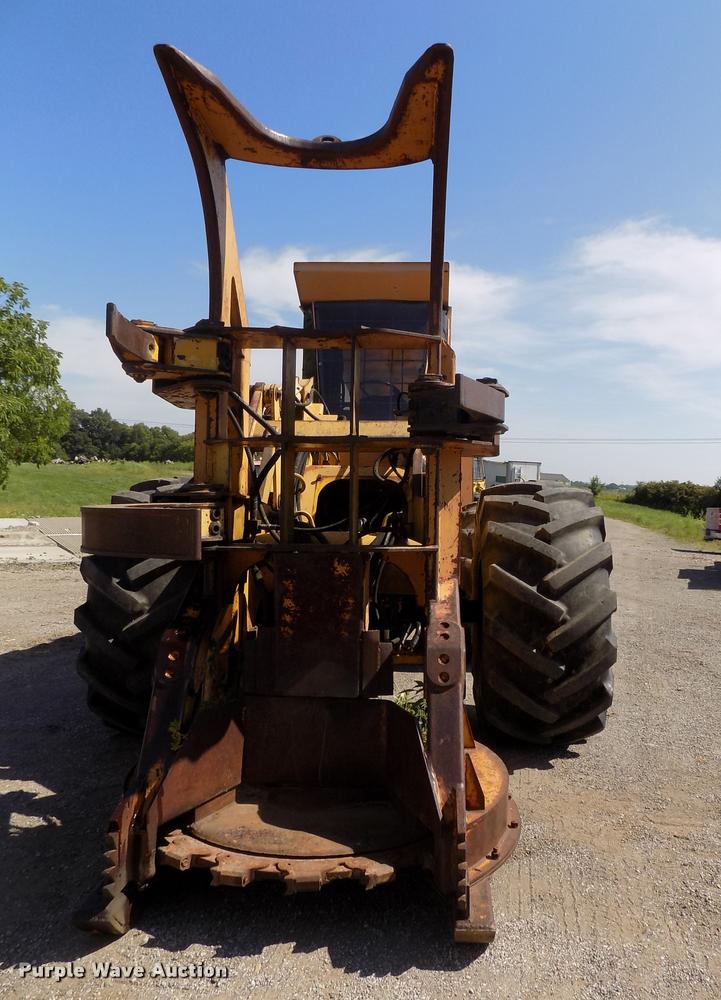 image for item DC4930 1992 John Deere 643D feller buncher