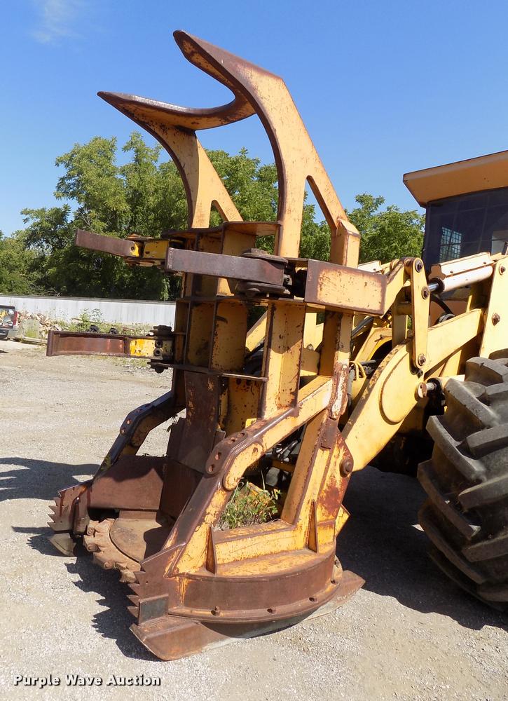 image for item DC4930 1992 John Deere 643D feller buncher