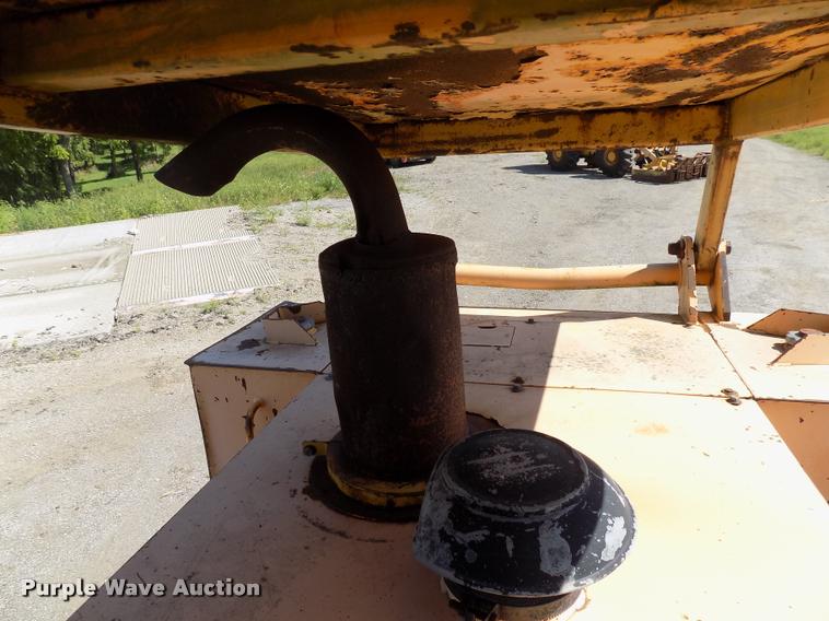 image for item DC4930 1992 John Deere 643D feller buncher