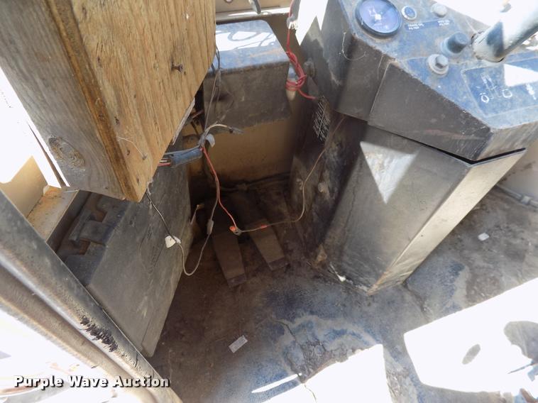 image for item DC4930 1992 John Deere 643D feller buncher