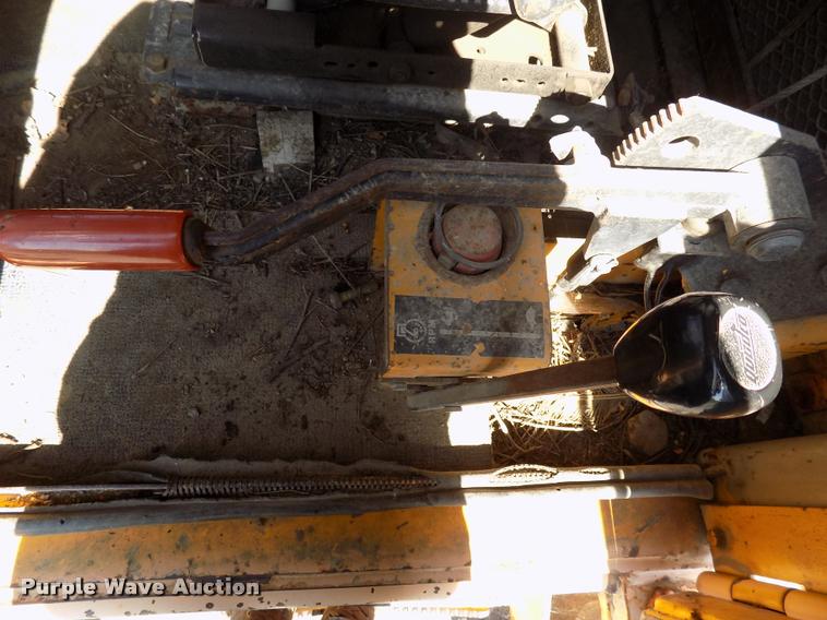 image for item DC4930 1992 John Deere 643D feller buncher