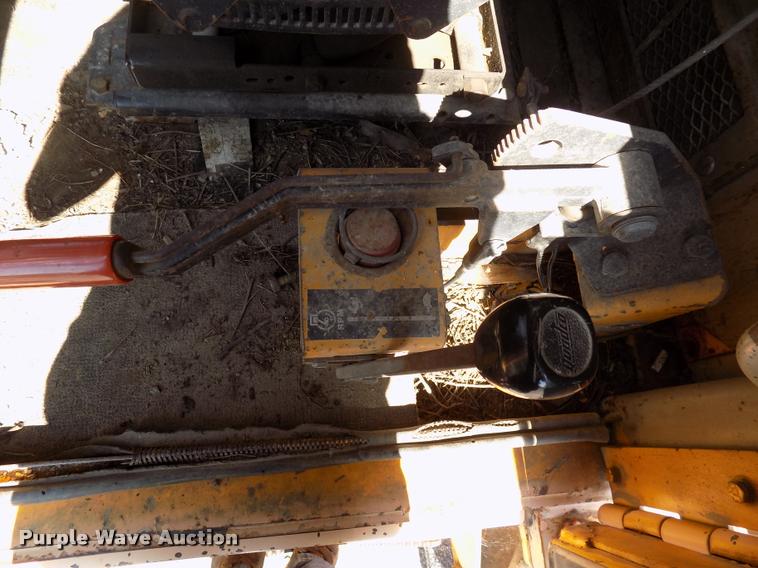 image for item DC4930 1992 John Deere 643D feller buncher