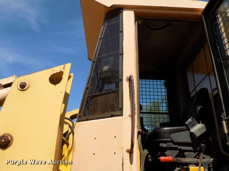 image for item DC4930 1992 John Deere 643D feller buncher