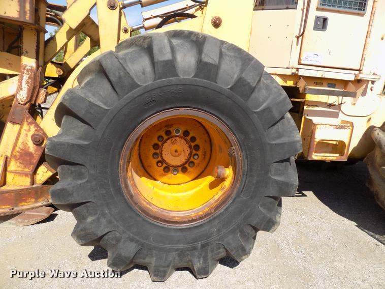 image for item DC4930 1992 John Deere 643D feller buncher