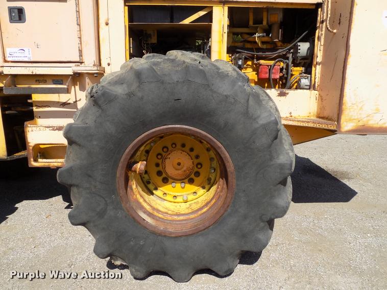 image for item DC4930 1992 John Deere 643D feller buncher