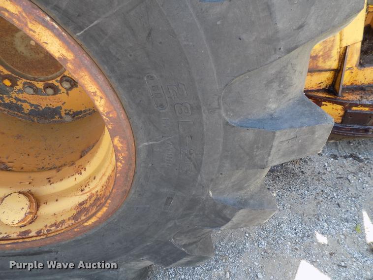 image for item DC4930 1992 John Deere 643D feller buncher