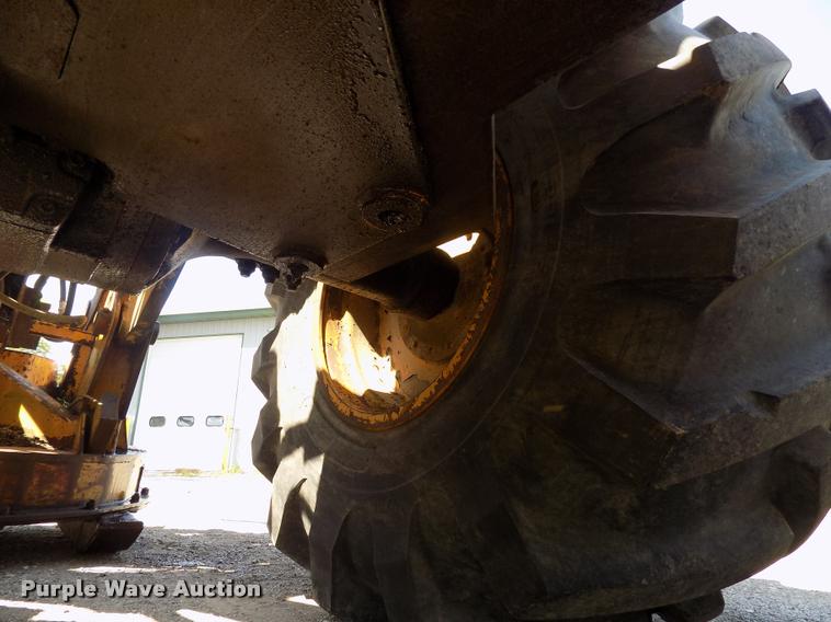 image for item DC4930 1992 John Deere 643D feller buncher