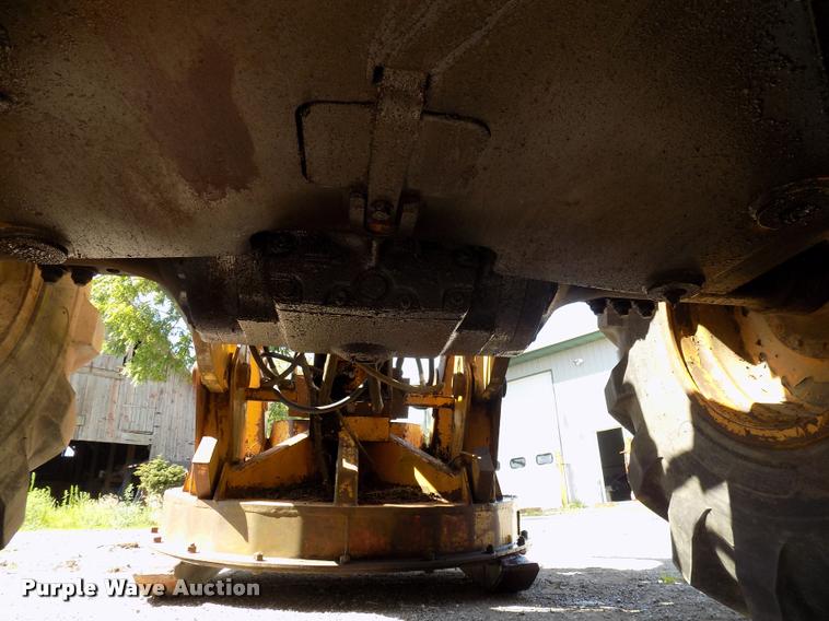 image for item DC4930 1992 John Deere 643D feller buncher