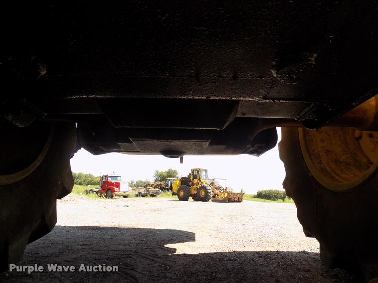 image for item DC4930 1992 John Deere 643D feller buncher