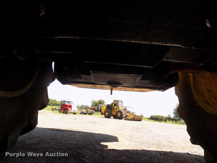 image for item DC4930 1992 John Deere 643D feller buncher