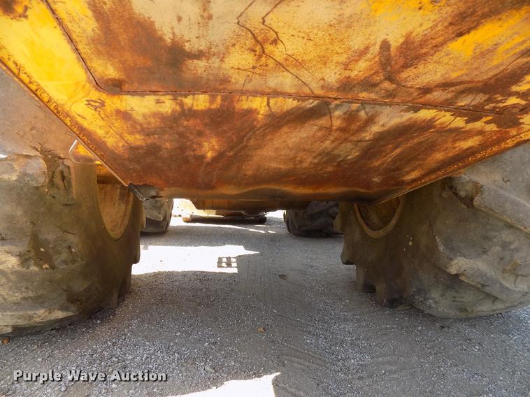 image for item DC4930 1992 John Deere 643D feller buncher