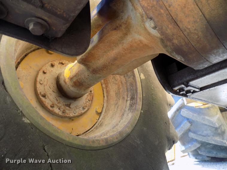 image for item DC4930 1992 John Deere 643D feller buncher