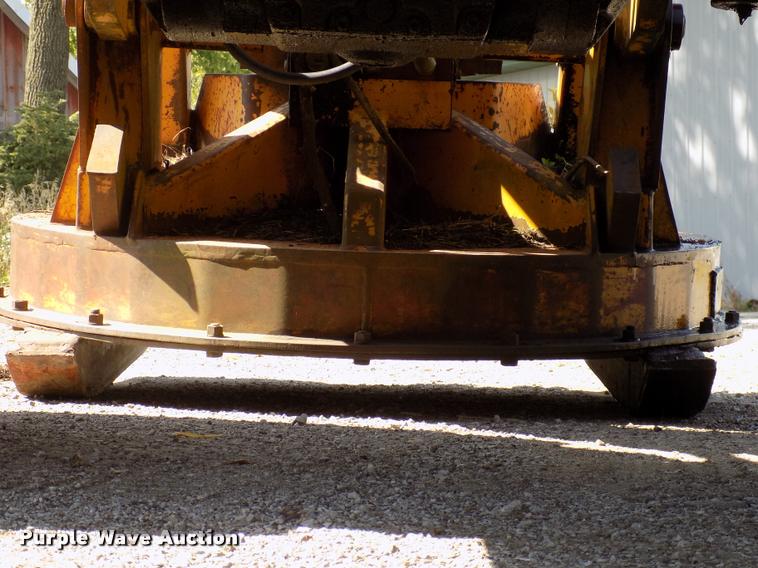 image for item DC4930 1992 John Deere 643D feller buncher