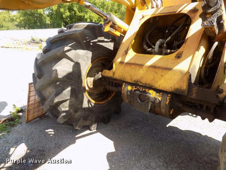 image for item DC4930 1992 John Deere 643D feller buncher