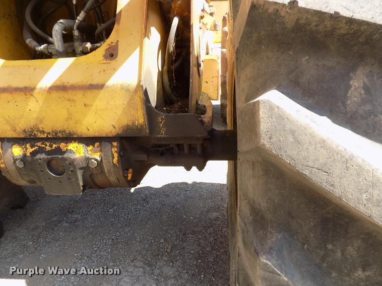 image for item DC4930 1992 John Deere 643D feller buncher