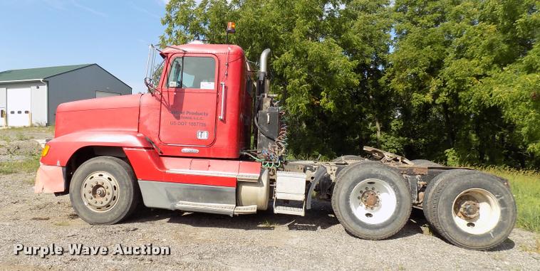 image for item DC4931 1995 Freightliner FLD semi truck