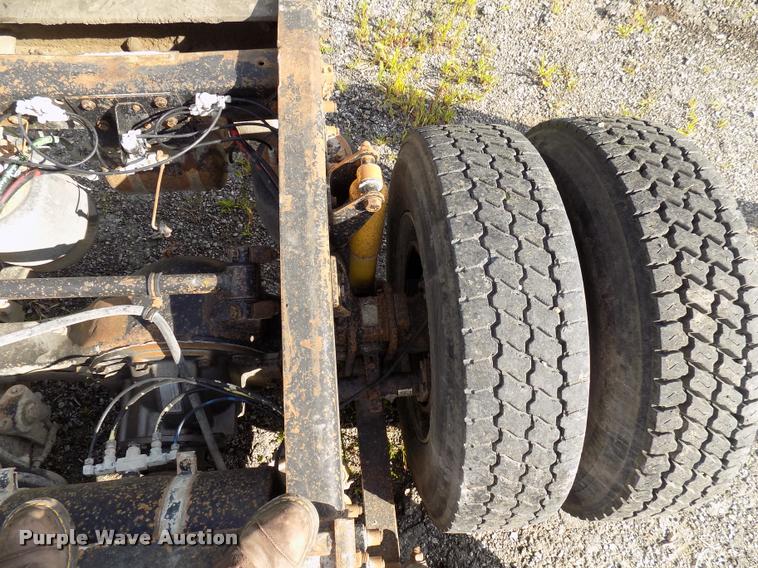 image for item DC4931 1995 Freightliner FLD semi truck