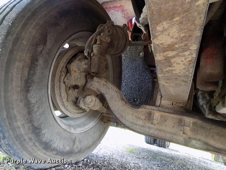 image for item DC4931 1995 Freightliner FLD semi truck