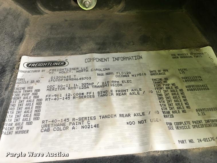 image for item DC4931 1995 Freightliner FLD semi truck