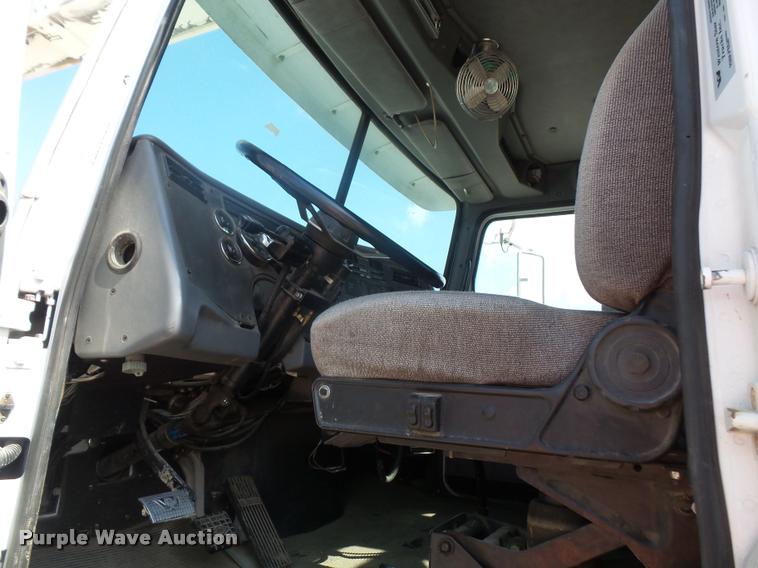 image for item DC5371 2000 Western Star 4964FX crane truck