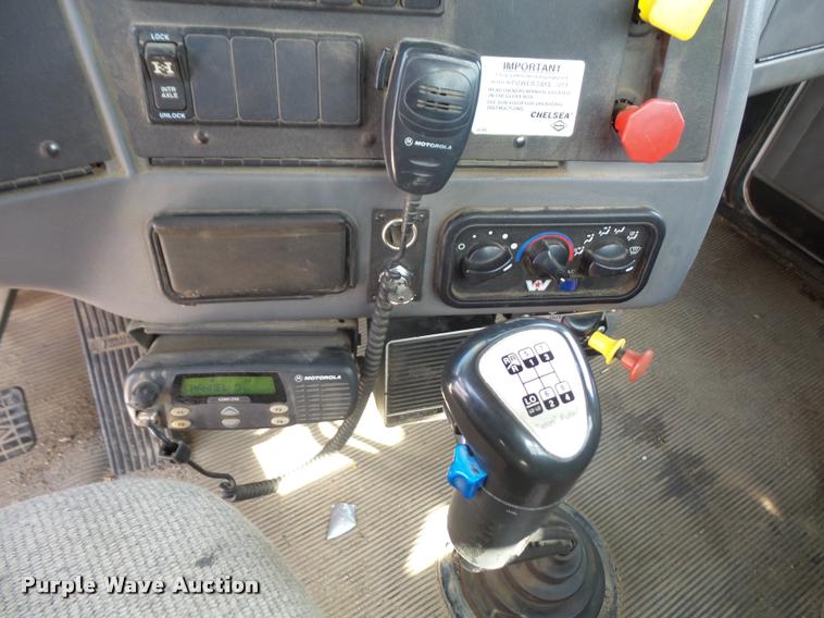 image for item DC5371 2000 Western Star 4964FX crane truck