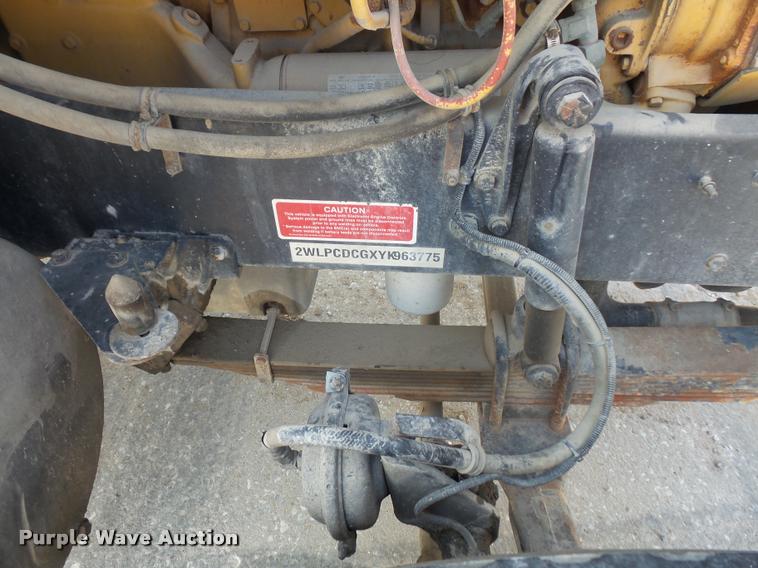 image for item DC5371 2000 Western Star 4964FX crane truck